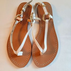 NWOT DVF - DIANE VON FURSTENBERG Catlin Basic White Sandals